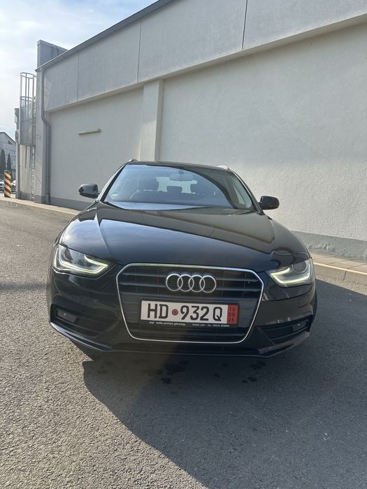 AUDI A4 2013 Automat