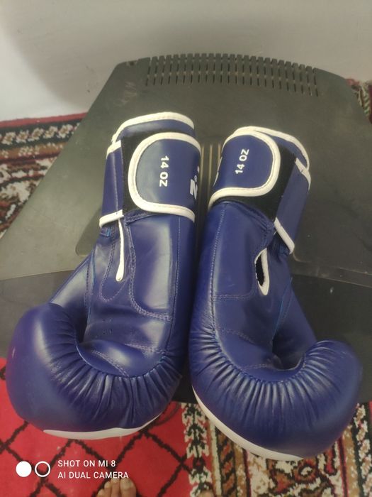 Боксерские перчатки профессиональный