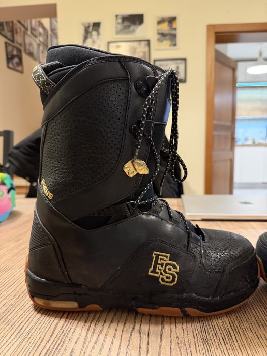 Vând Boots Snowboard Nidecker Focus Mărime 41-42