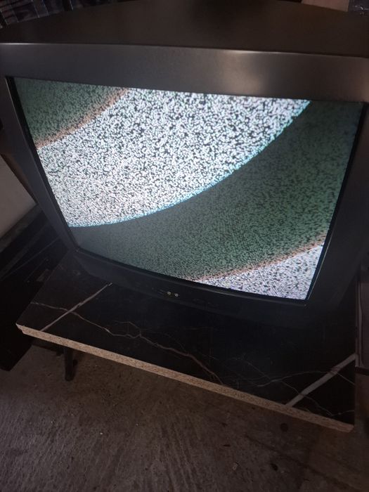 Televizor cu tub Philips model 21PT1556/21 diagonala 56 cm