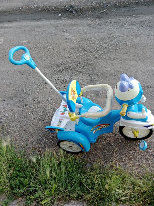 Детский трёхколёсный велосипед