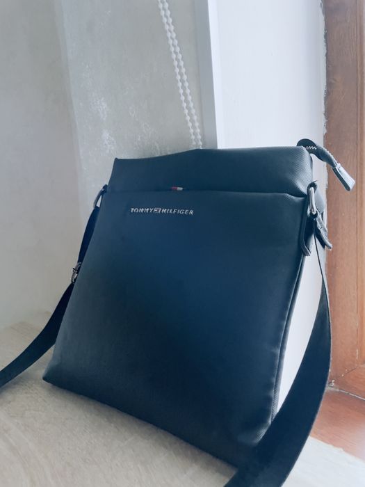 Барсетка Tommy hilfiger