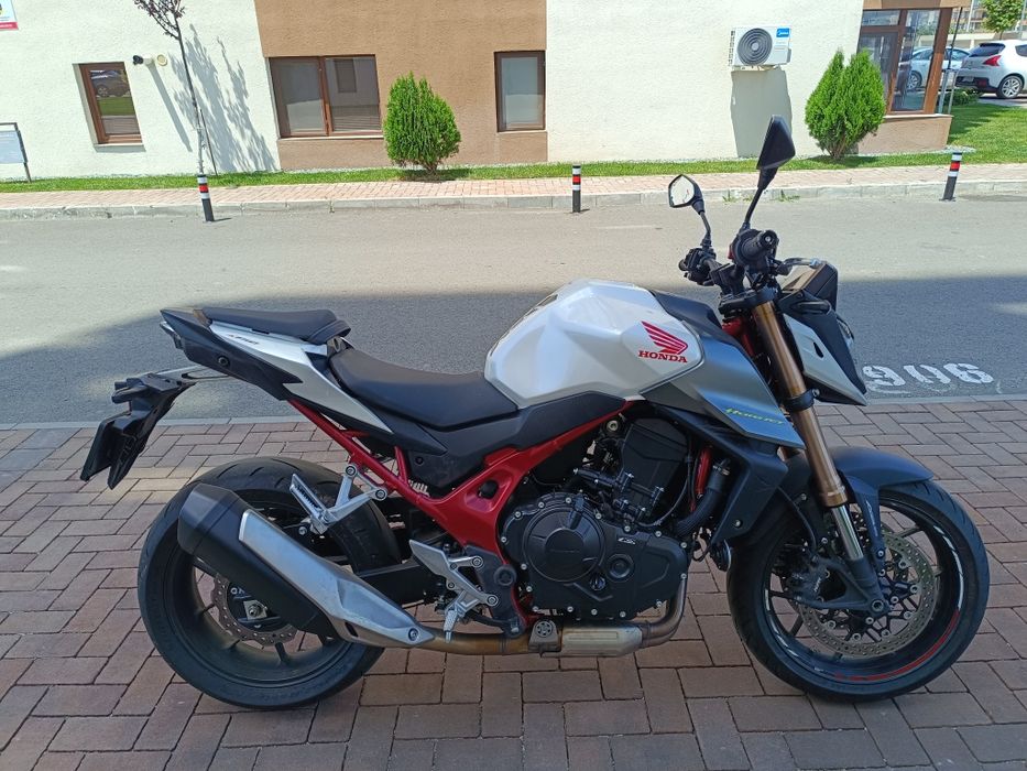 Honda cb 750 hornet quickshifter 2023