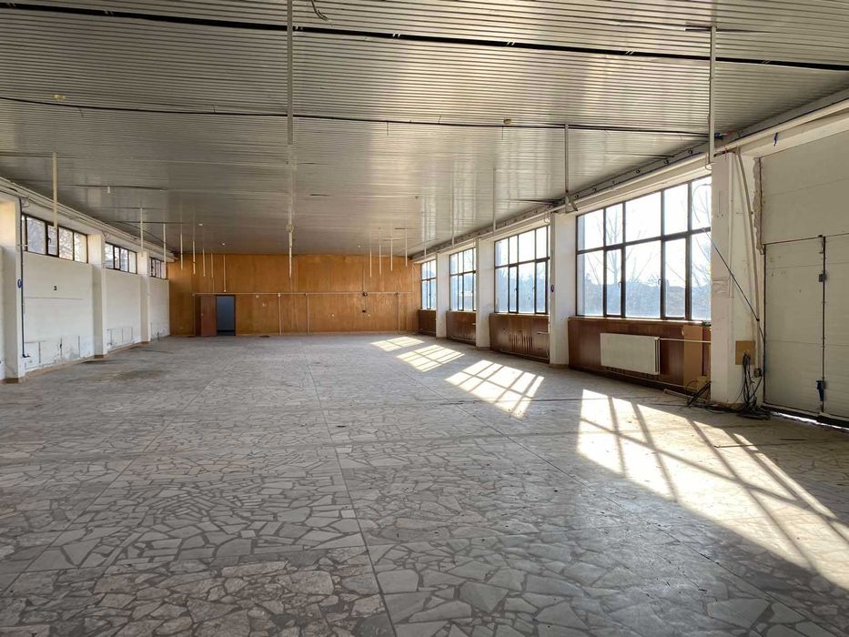 Продава се Промишлена сграда в Баня - 1420 кв.м за 1078 €/кв.м - Снимка #7