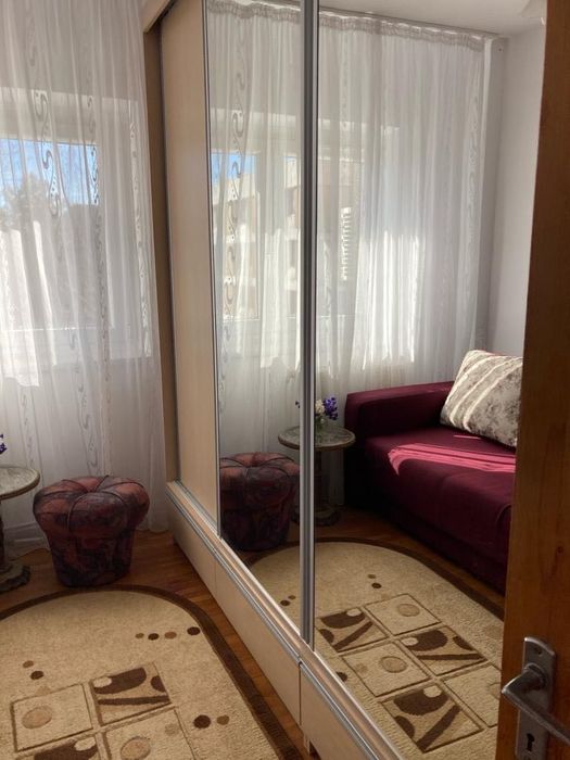 Apartament 3 camere – zonă centrală, renovat recent, complet mobilat