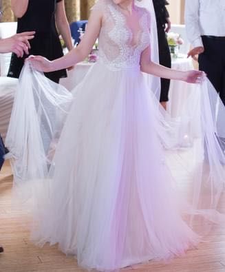 Vand rochie de mireasa+voal Divine Atelier. Cadou diadema cu swarovski