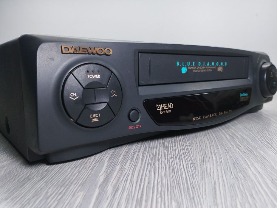 Daewoo F54W videomagnitafoni, ideal holatda