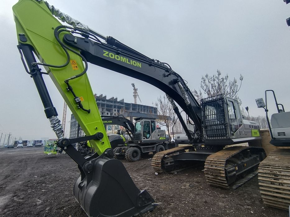 ZOOMLION ZE335E Экскаватор в наличии
