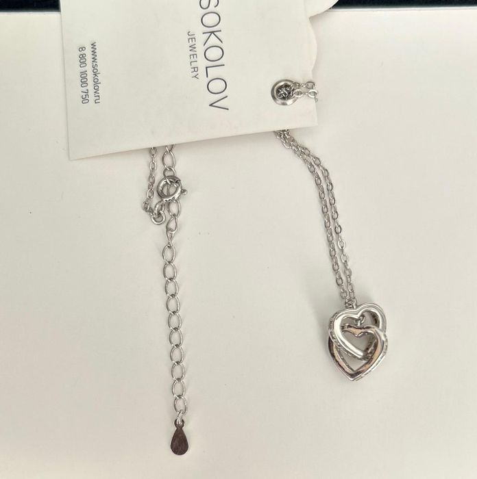 Продам серебро с бриллиантами  сертифицировано,недорого