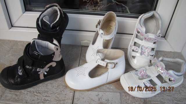 pantofi si sandale bebe din piele  mar.22,23,24