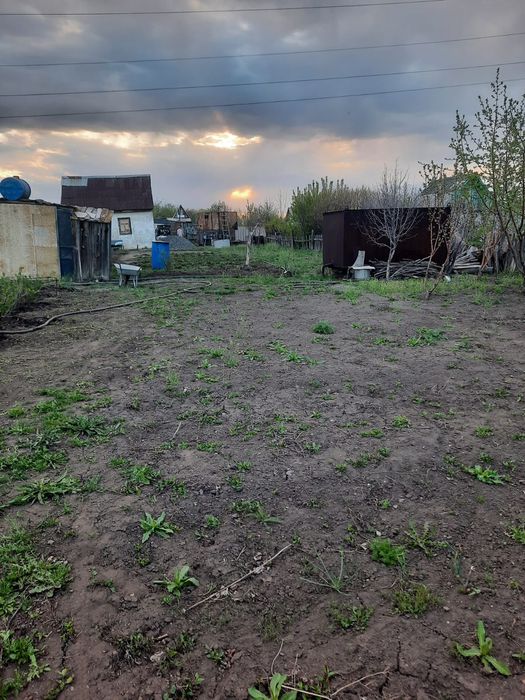 Продаётся дача в хорошем состоянии.