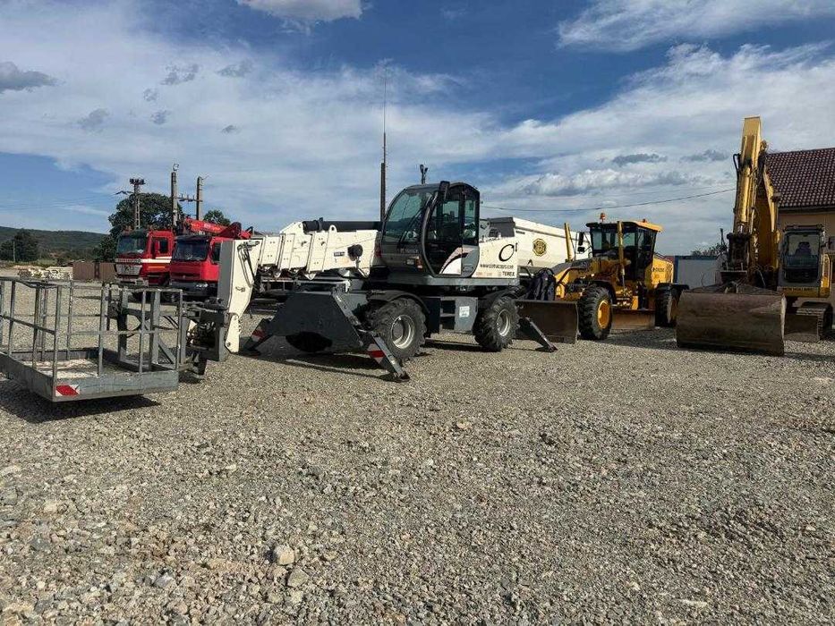 Inchirieri utilaje, buldozere, excavatoare, buldoexcavator, compactoare, etc