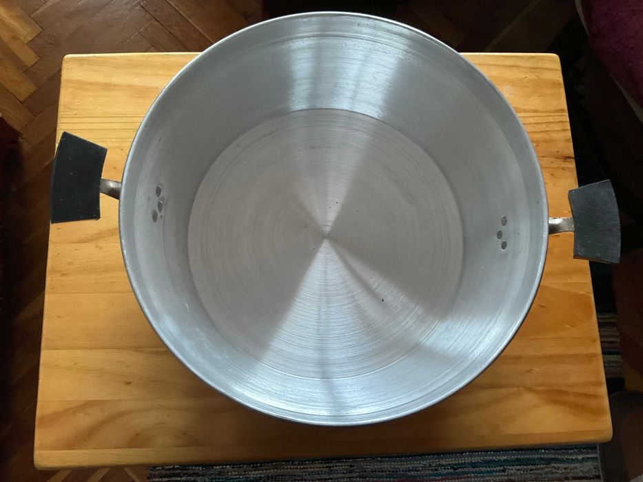 Алуминиева електрическа тенджера