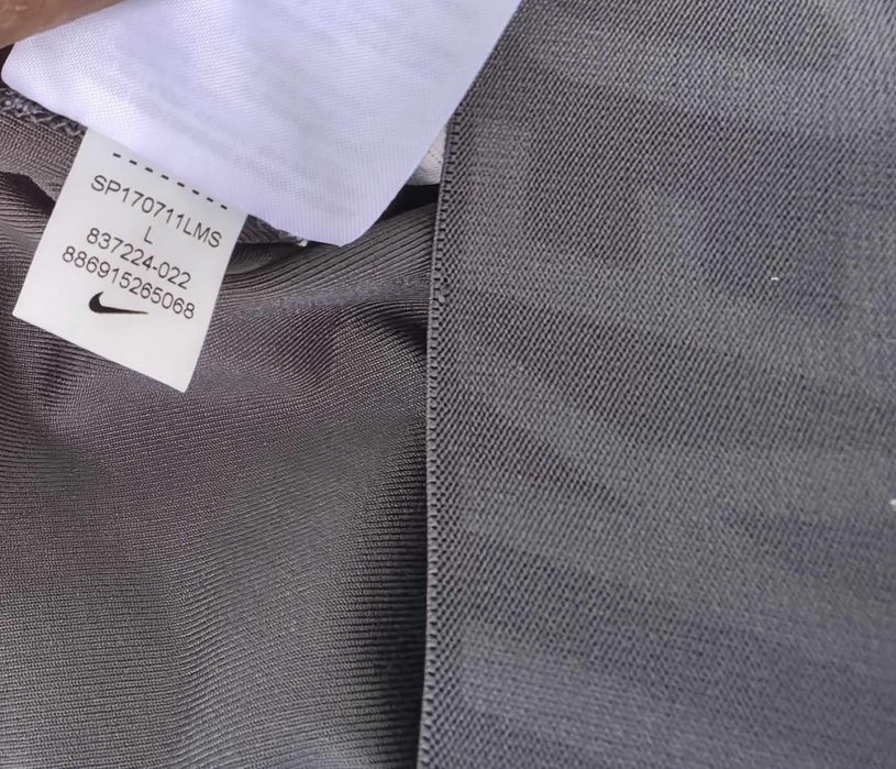 Nike оригинален дамски клин Л размер