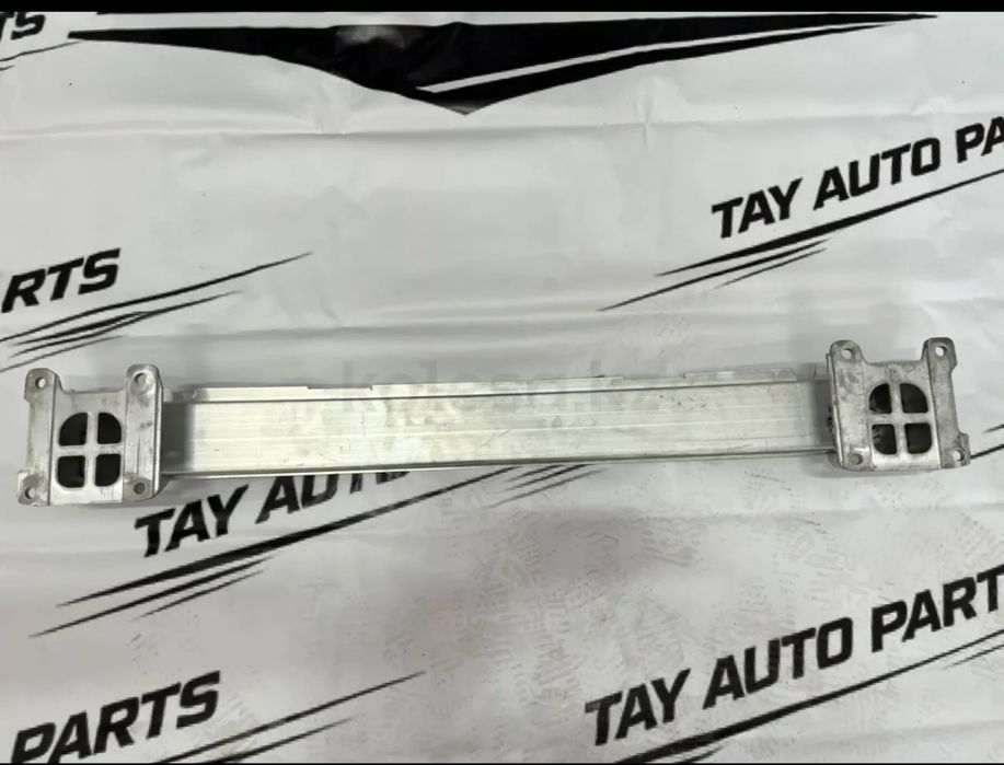 Усилитель заднего бампера L7,L8