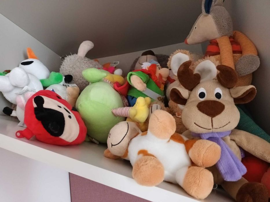 Vand jucarii pentru fetita sau baietel