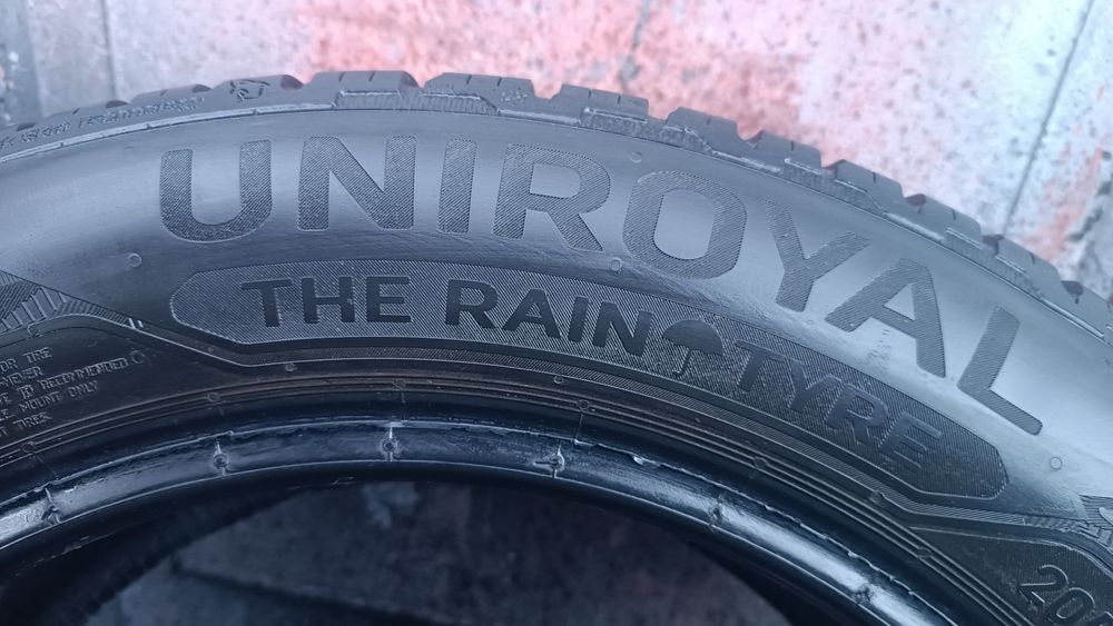 205/55/16 Uniroyal