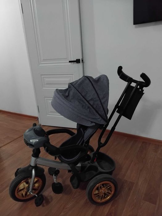 Трёхколёсный велосипед