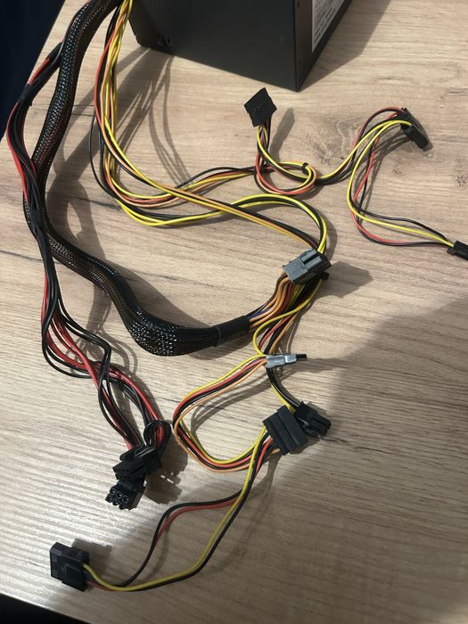 Захранване за компютър 750W