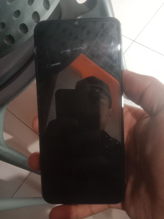 Vivo y20 3/32 sotiladi