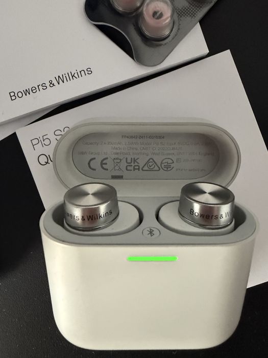 Casti Bowers & Wilkins Pi5 S2