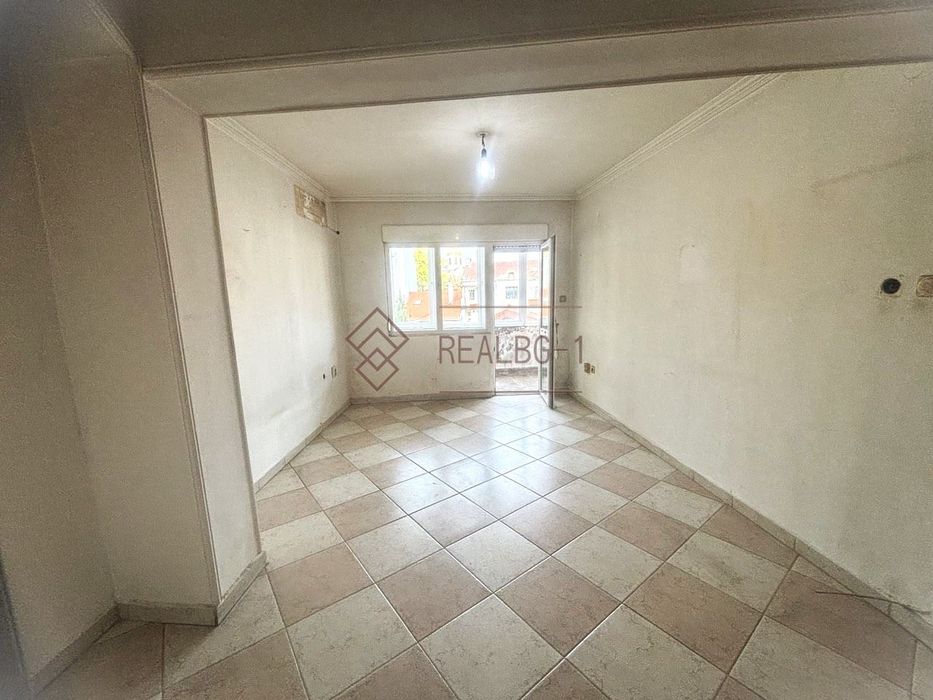 Продава се Двустаен апартамент в Варна, Операта - 76 кв.м за 2040 €/кв.м - Снимка #1