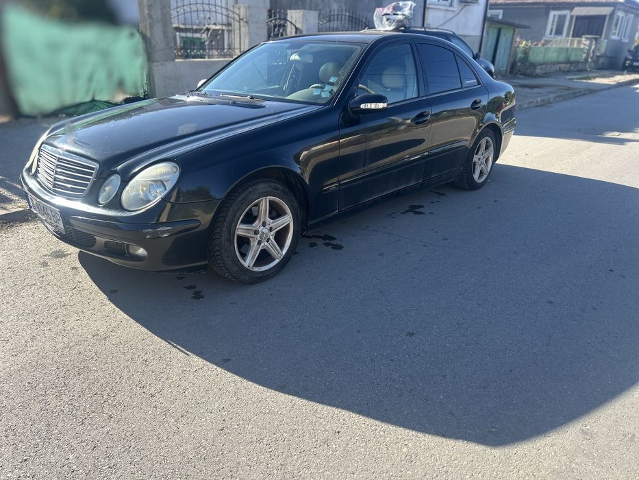 Mercedes  E 220 w211
