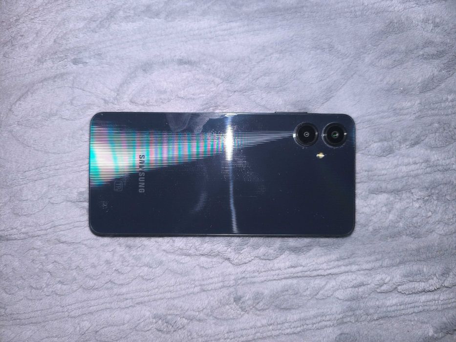 Samsung A06 идеальное состояние.