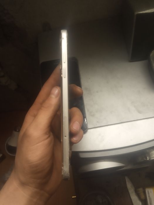 Продам 2 телефона