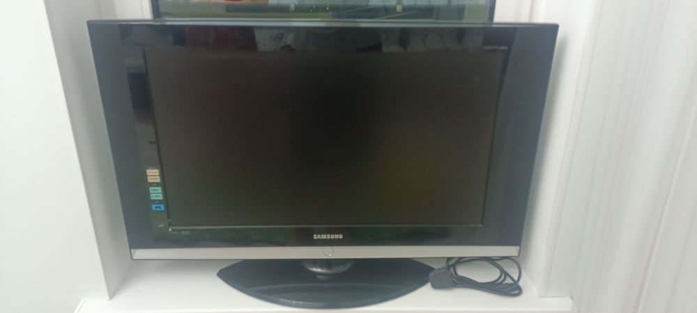 Продам телевизор Samsung