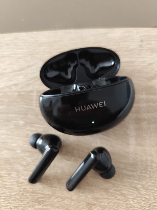 Căști wireless Huawei.