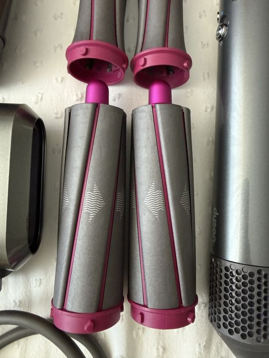 Dyson Airwrap – stare foarte bună, complet