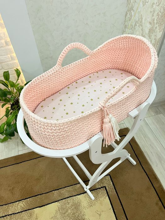 Кроватка люлька вязанная корзинка
