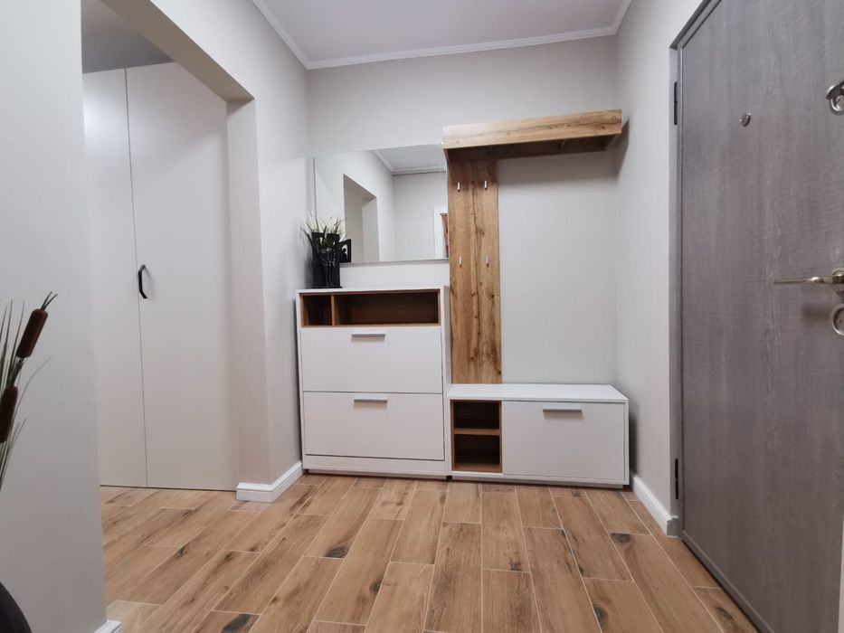 Apartament 2 camere, complet renovat și mobilat | 57 mp utili + terasă 12 mp | Boxă | Bulevardul Mihai Viteazu, Sibiu