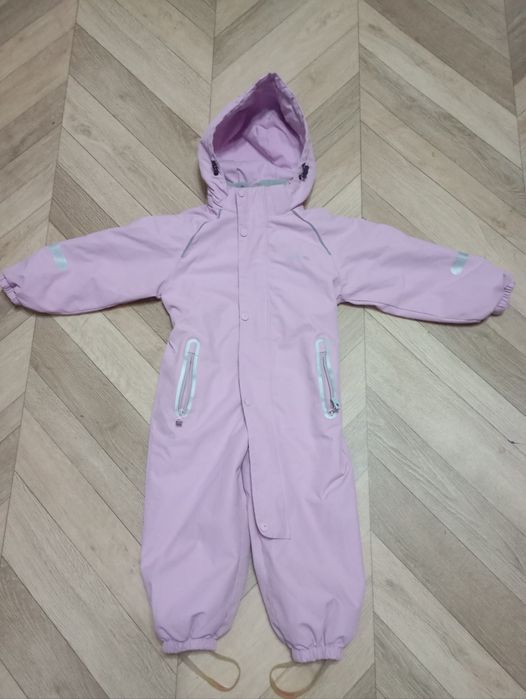 Продам демисезонный комбинезон