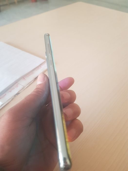 Samsung s10 + 8 ga 128