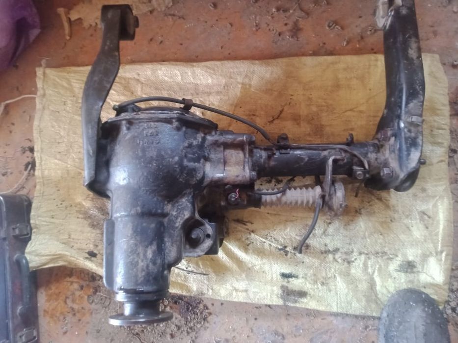 Паджеро 2 продам передний мост