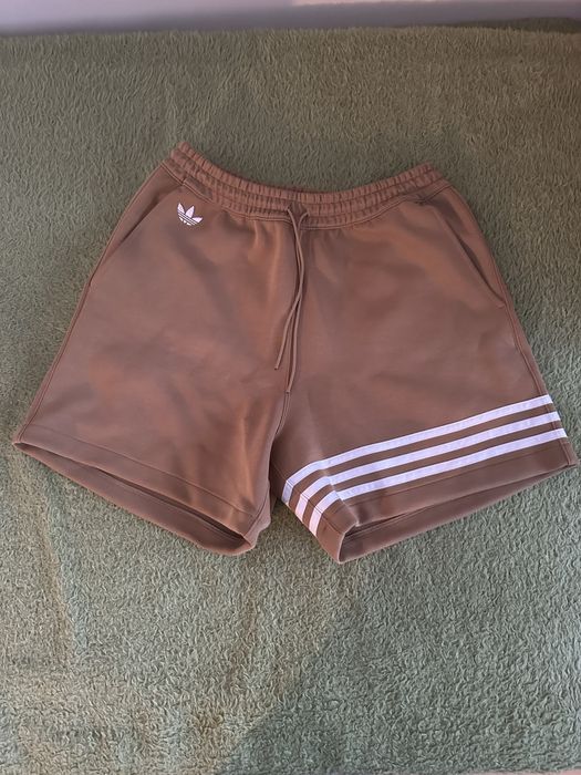 ADIDAS pantaloni scurti