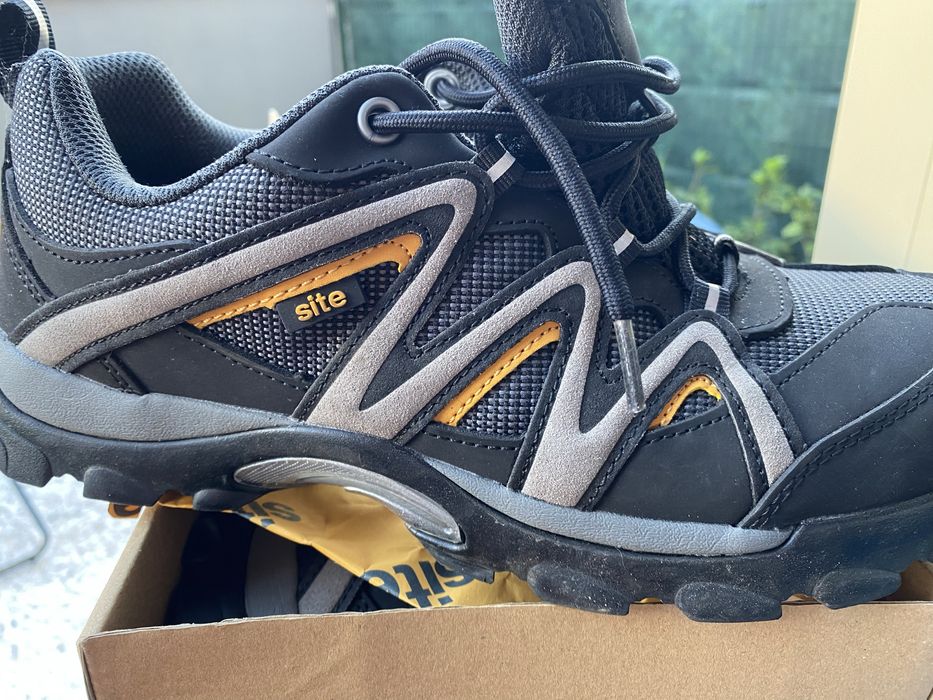 Bocanci de securitate nr 42