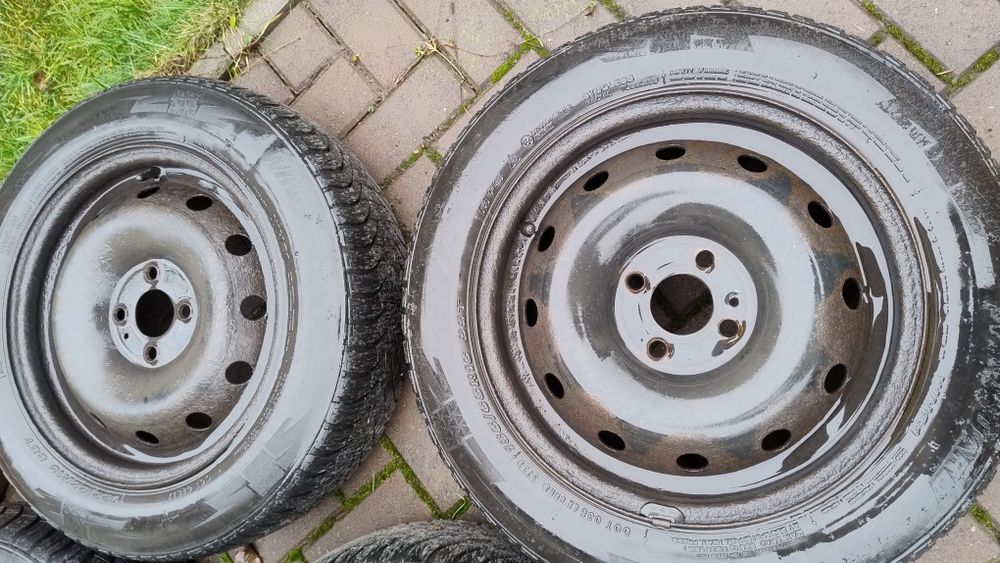 Jante cu anvelope Dacia Logan 4 x 100 185 65 15 m + s