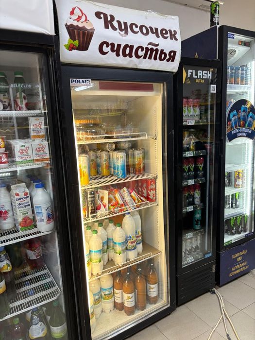 Холодильник стеклянная