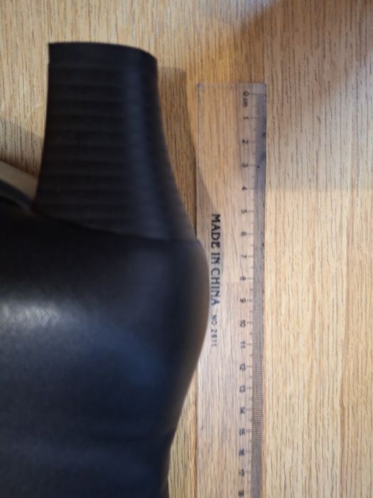 Сапоги полусапожки нат.кожа 40р