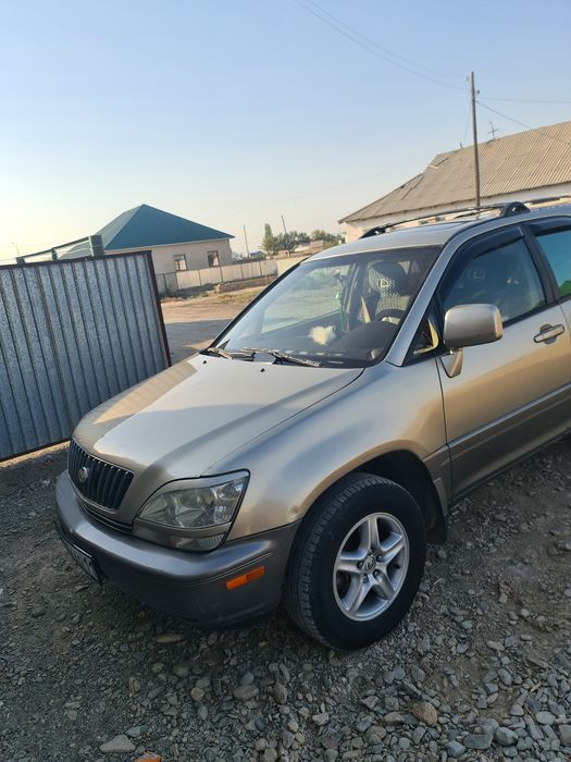 Продаётся Лексус RX 300