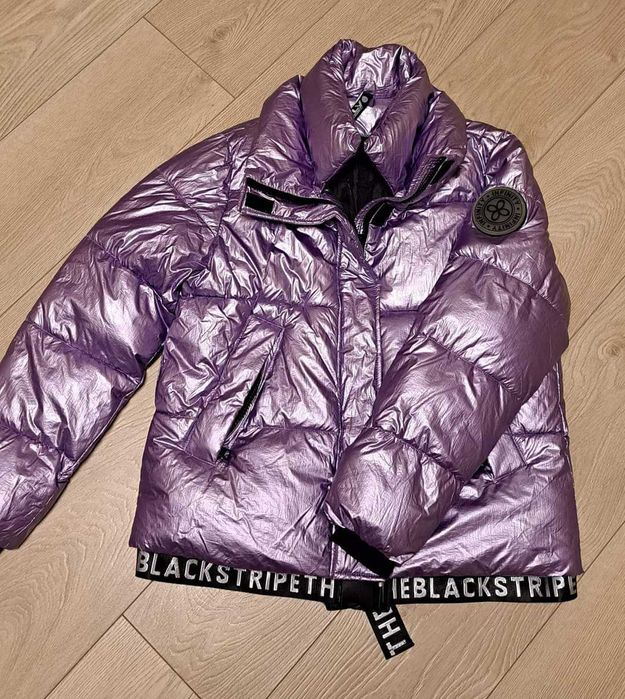 Лилаво преходно яке