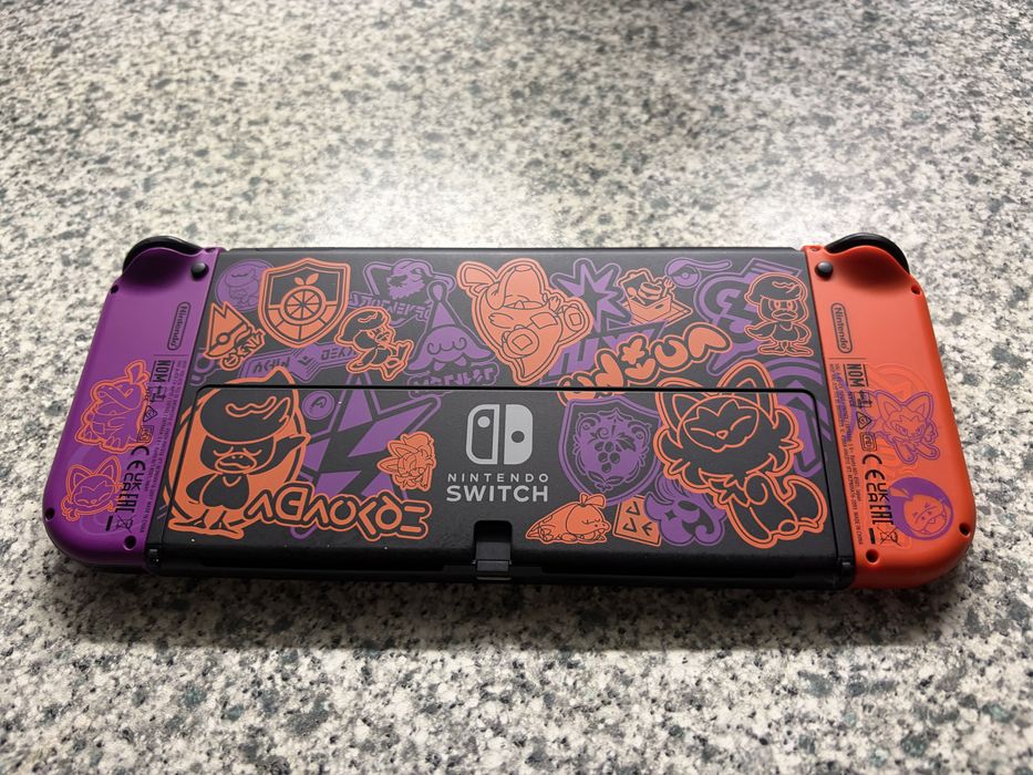 Nintendo  switch +джойстик и калъф