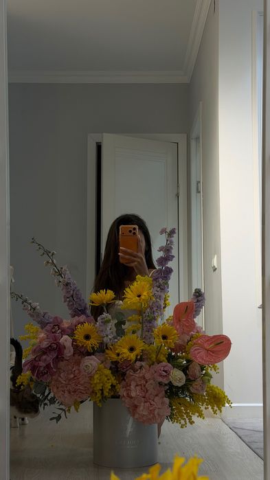 Огромные дорогие цветы