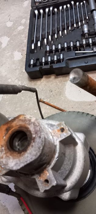 Roti cu grup  scuter electric persoane cu dizabilități