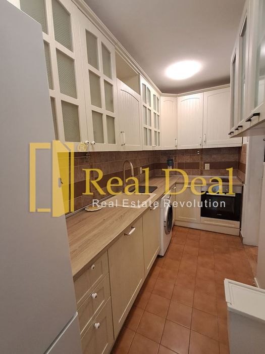 Дава се под наем Тристаен апартамент в София, Център - 100 кв.м за 897.6 € - Снимка #4