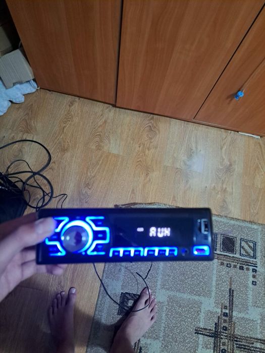 Радио за кола 4+100w