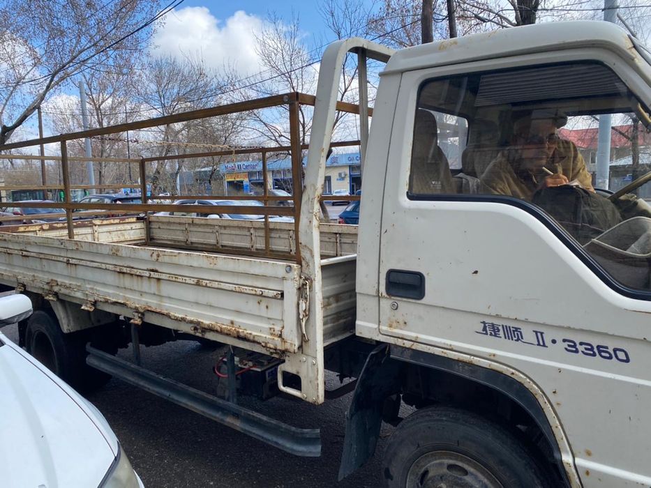 Продам Грузовик Forland 2011 год